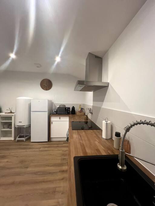 Jolie Maison Avec Courette Bourges Ngoại thất bức ảnh