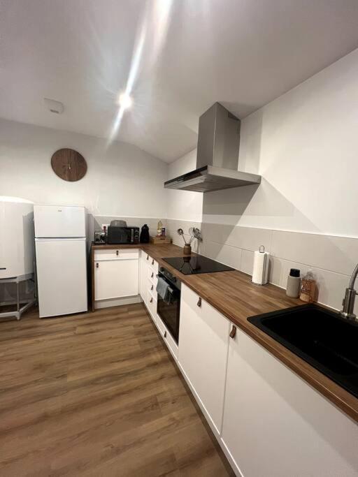 Jolie Maison Avec Courette Bourges Ngoại thất bức ảnh